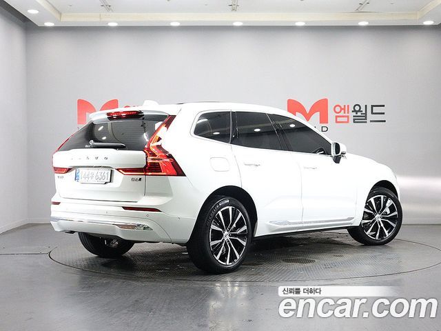 Volvo XC60 B6 Ultra Bright — пробег 12 287 км — фото 2 из 5