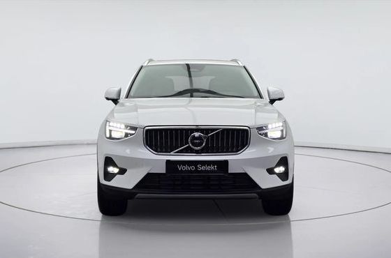 Volvo XC40 B4 Ultra Bright — пробег 14 717 км — фото 2 из 5