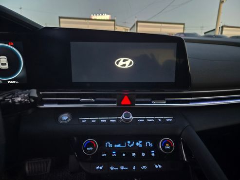 Hyundai AVANTE 1.6 Inspiration — пробег 15 625 км — фото 4 из 5