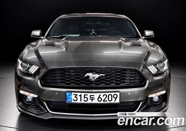 Ford Mustang Coupe — пробег 87 000 км — фото 1 из 5