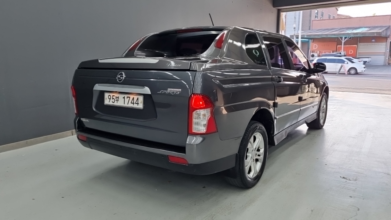 Ssangyong KORANDO CX7 4WD PASSION — пробег 125 813 км — фото 2 из 5
