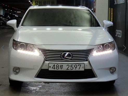 Lexus ES Supreme XV60 — пробег 104 269 км — фото 1 из 2