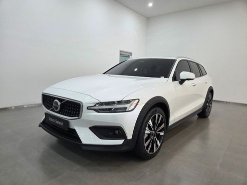 Volvo V60 B5 Ultra AWD — пробег 1 227 км — фото 1 из 5