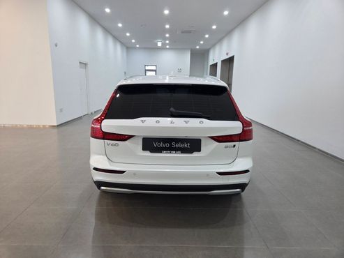 Volvo V60 B5 Ultra AWD — пробег 1 227 км — фото 4 из 5