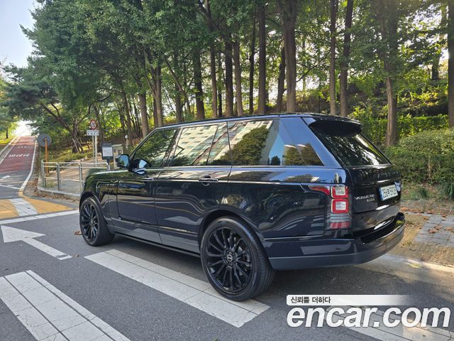 Land Rover Range Rover 4.4 SDV8 Vogue SE DIESEL — пробег 128 000 км — фото 2 из 5