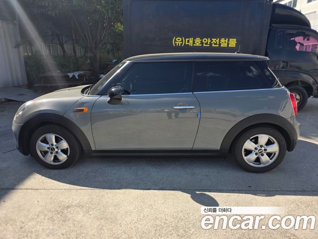 Mini Cooper Standard Third Generation — пробег 127 699 км — фото 2 из 5