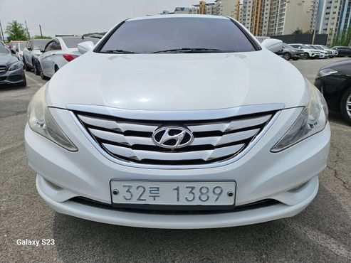 Hyundai Sonata LPi Deluxe — пробег 176 485 км — фото 1 из 5