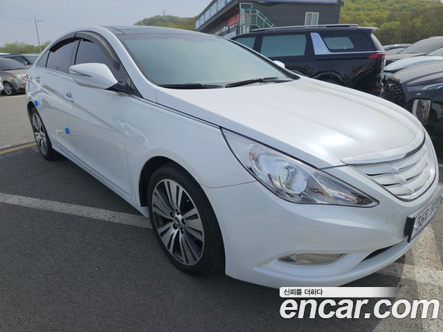 Hyundai Sonata Premier — пробег 117 960 км — фото 4 из 5