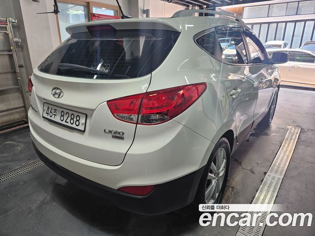 Hyundai Tucson Diesel 2WD LX20 Luxury — пробег 227 888 км — фото 4 из 5