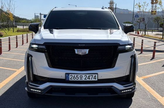 Cadillac Escalade 6.2 ESV ESV Sports Platinum — пробег 28 500 км — фото 2 из 5