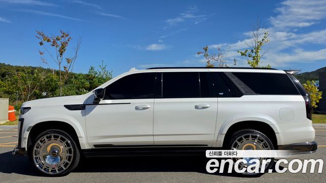 Cadillac Escalade 6.2 ESV ESV Sports Platinum — пробег 28 500 км — фото 4 из 5