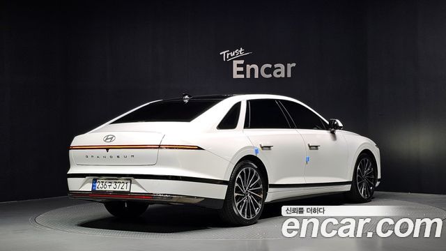 Hyundai Grandeur Calligraphy — пробег 17 655 км — фото 2 из 5