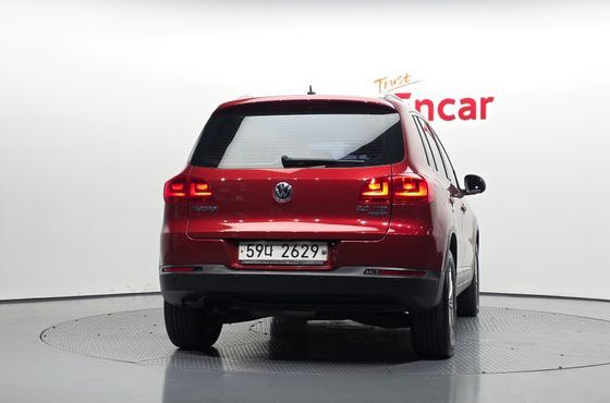 Volkswagen Tiguan 2.0 TDI Comfort 5N — пробег 335 037 км — фото 4 из 5