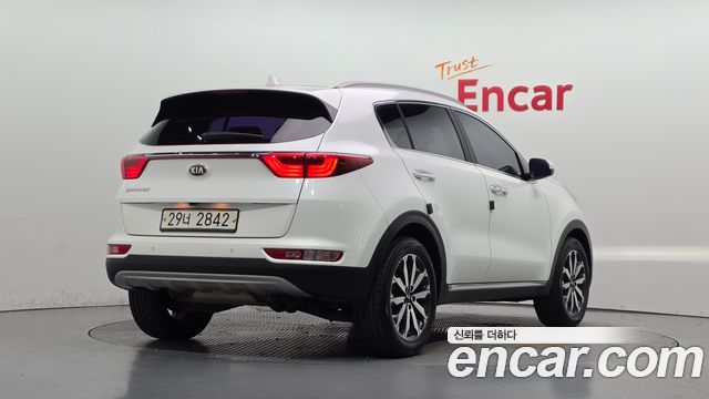 Kia Sportage Gasoline 2.0 2WD Noblesse — пробег 179 327 км — фото 2 из 5
