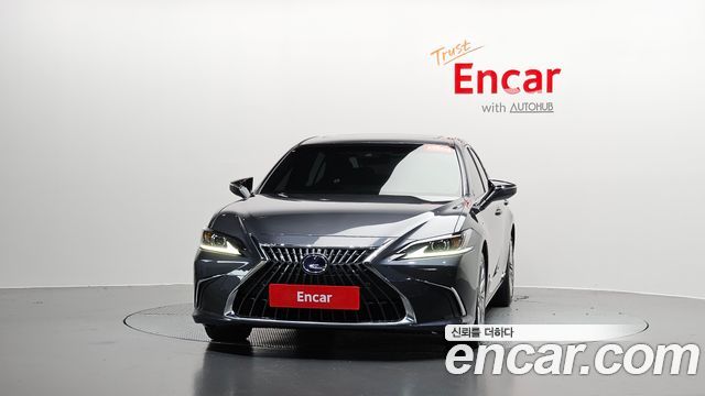 Lexus ES Luxury Plus — пробег 73 553 км — фото 3 из 5