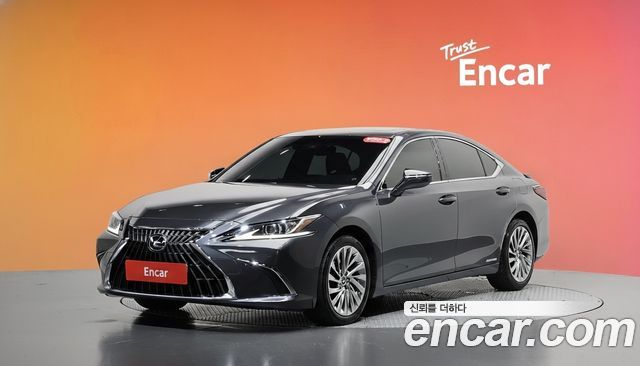 Lexus ES Luxury Plus — пробег 73 553 км — фото 1 из 5