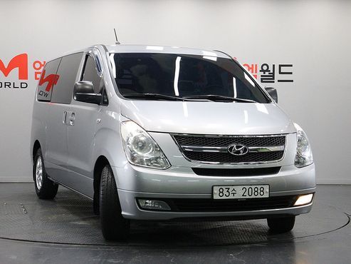 Hyundai Starex 5-Seater VAN CVX Luxury — пробег 178 957 км — фото 2 из 5