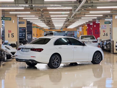 Mercedes-Benz E-Class E220d 4MATIC AMG Line — пробег 59 500 км — фото 2 из 5