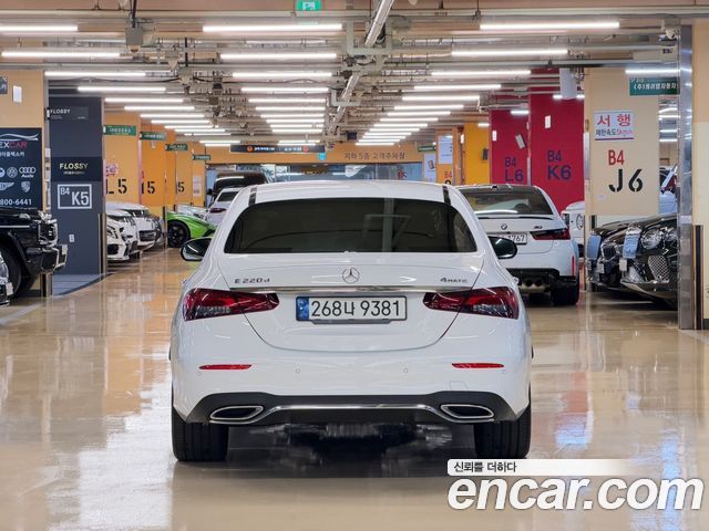 Mercedes-Benz E-Class E220d 4MATIC AMG Line — пробег 59 500 км — фото 4 из 5