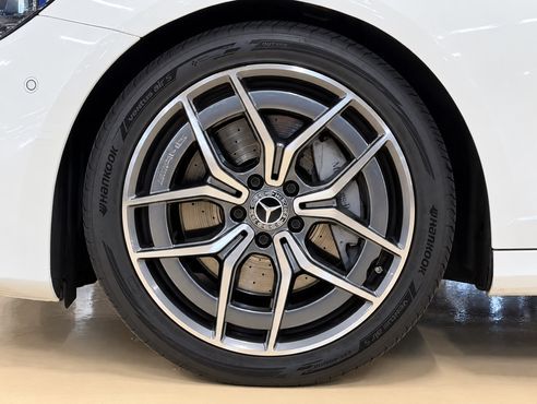 Mercedes-Benz E-Class E220d 4MATIC AMG Line — пробег 59 500 км — фото 5 из 5