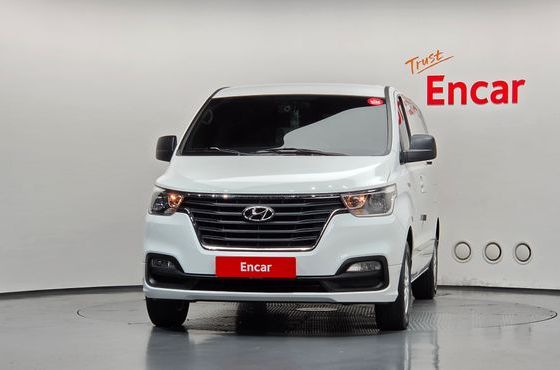 Hyundai Starex Van 3-Seater Smart — пробег 75 252 км — фото 3 из 5