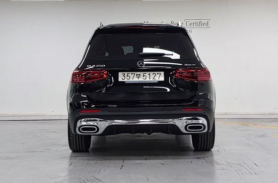 Mercedes-Benz GLB-Class GLB250 4MATIC — пробег 30 695 км — фото 4 из 5