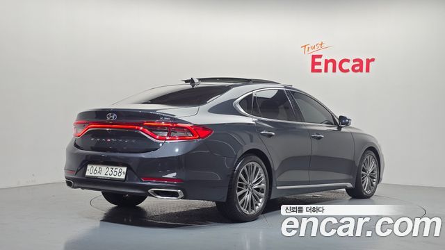 Hyundai Grandeur 2.2 Diesel Premium Special — пробег 290 354 км — фото 2 из 5