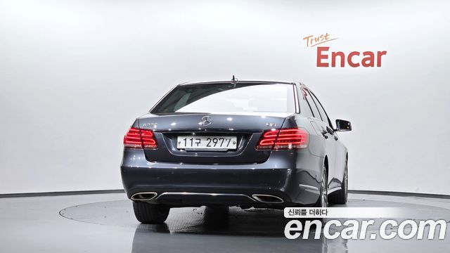 Mercedes-Benz E-Class E220 CDI Avantgarde — пробег 201 706 км — фото 4 из 5