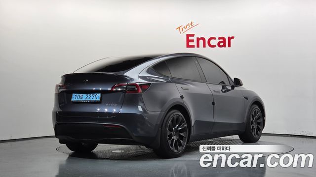 Tesla Model Y Long Range AWD — пробег 139 659 км — фото 2 из 5