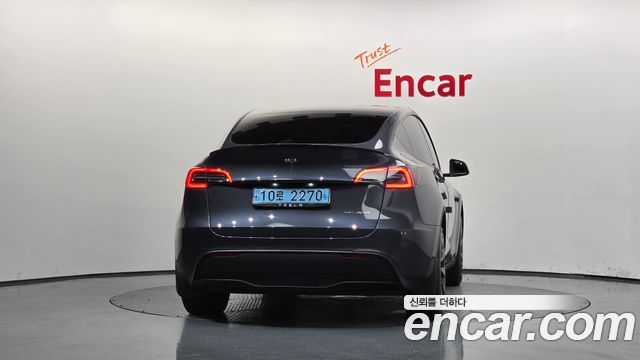 Tesla Model Y Long Range AWD — пробег 139 659 км — фото 4 из 5