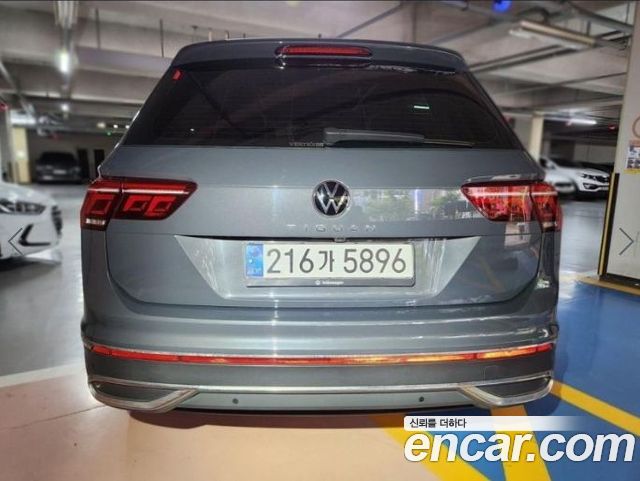 Volkswagen Tiguan 2.0 TDI Prestige — пробег 57 000 км — фото 2 из 5