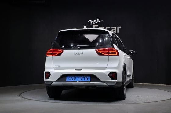 Kia Niro Air (Taxi Trim) — пробег 136 389 км — фото 4 из 5