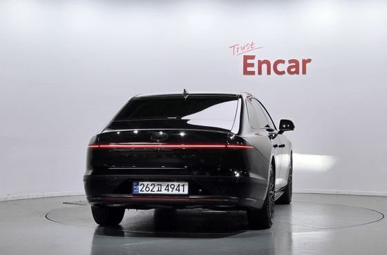 Hyundai Grandeur Calligraphy — пробег 21 923 км — фото 4 из 5