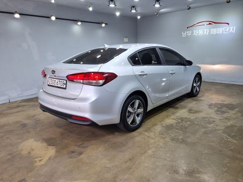Kia K3 Trendy — пробег 70 000 км — фото 4 из 5