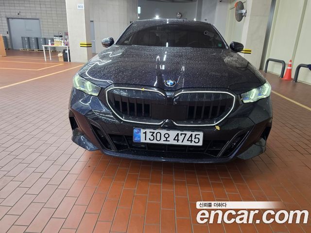 BMW 5-Series 530i xDrive M Sport — пробег 64 076 км — фото 3 из 5