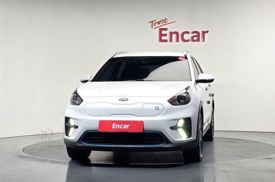 Kia Niro Prestige — пробег 242 631 км — фото 3 из 5