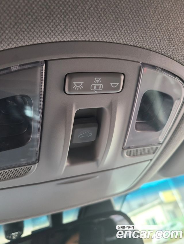 Hyundai Ioniq Q — пробег 105 000 км — фото 3 из 5