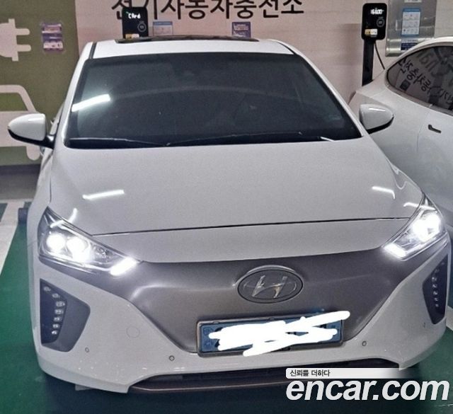 Hyundai Ioniq Q — пробег 105 000 км — фото 4 из 5