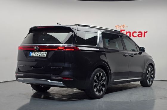 Kia Carnival Diesel 7-Seater Signature — пробег 133 732 км — фото 2 из 5