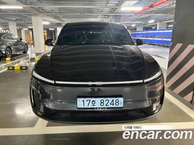 Tesla Model Y Premium RWD — пробег 2 861 км — фото 2 из 5