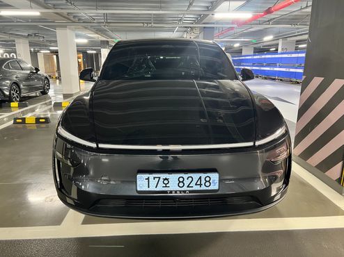 Tesla Model Y Premium RWD — пробег 2 861 км — фото 2 из 5