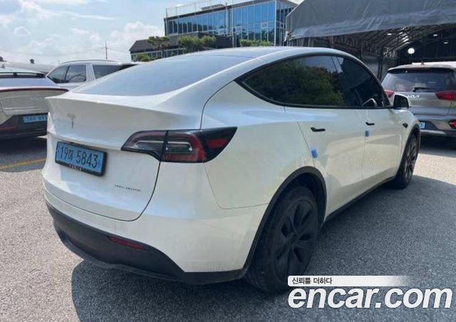 Tesla Model Y Long Range AWD — пробег 45 267 км — фото 5 из 5