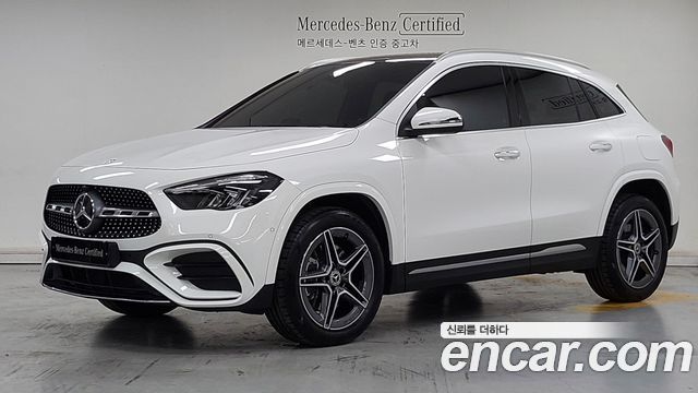 Mercedes-Benz GLA-Class GLA250 4MATIC — пробег 5 696 км — фото 1 из 5