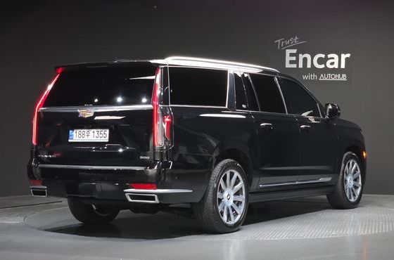 Cadillac Escalade 6.2 ESV ESV Premium Luxury Platinum — пробег 27 540 км — фото 2 из 5