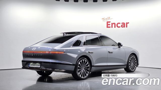 Hyundai Grandeur Calligraphy — пробег 10 452 км — фото 2 из 5