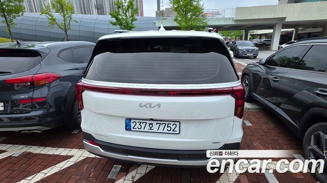 Kia Carnival HEV 9 seater Prestige — пробег 10 000 км — фото 4 из 5