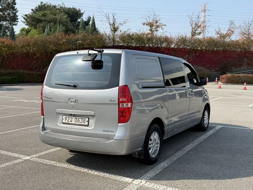 Hyundai Starex Van 5-Seater Smart — пробег 192 769 км — фото 4 из 5
