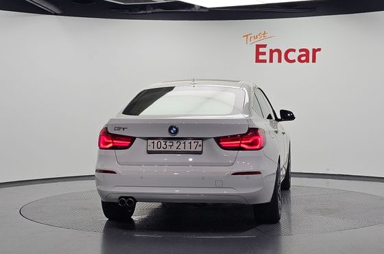 BMW Gran Turismo GT 320d Premium — пробег 130 634 км — фото 4 из 5