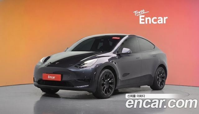 Tesla Model Y RWD — пробег 24 133 км — фото 1 из 5