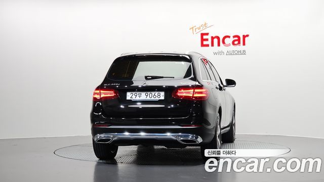 Mercedes-Benz GLC-Class GLC220 d 4MATIC Premium — пробег 84 256 км — фото 4 из 5
